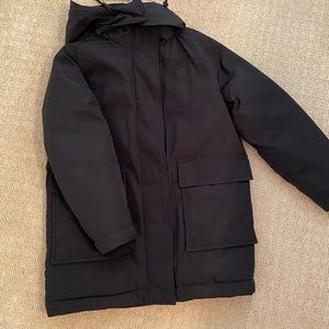 Everlane size large renew black parka